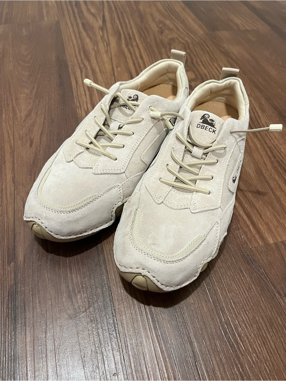 NWOT Dbeck Sunday Stroll Vibe Sneakers Suede Walking  Hiking Biking Size 45